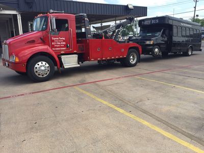 bust towing services in Arlington, Texas 